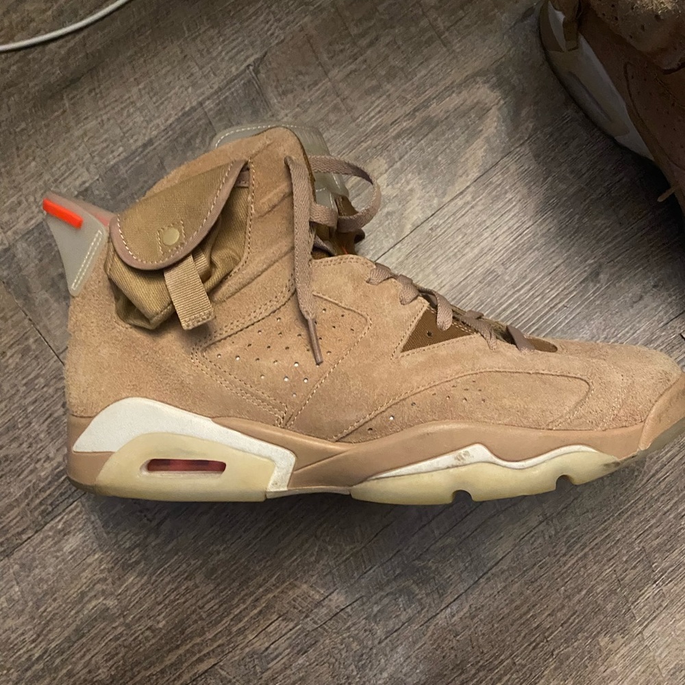 Travis Scott 6's British Khaki Size 13